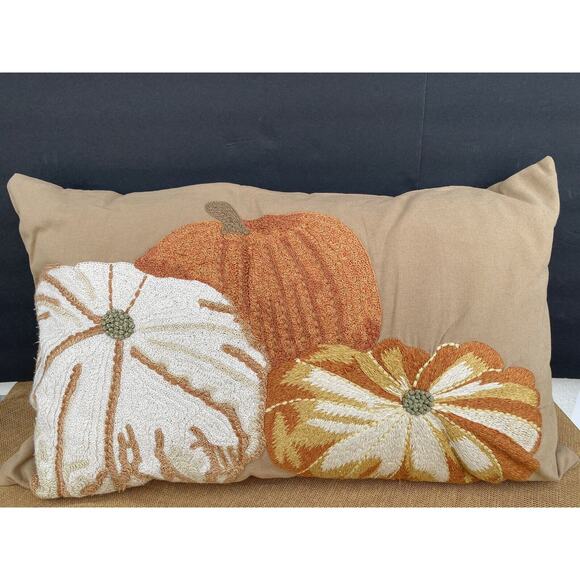 POTTERY BARN PUMPKIN CREWEL EMBROIDERED LUMBAR PILLOW COVER PLUS